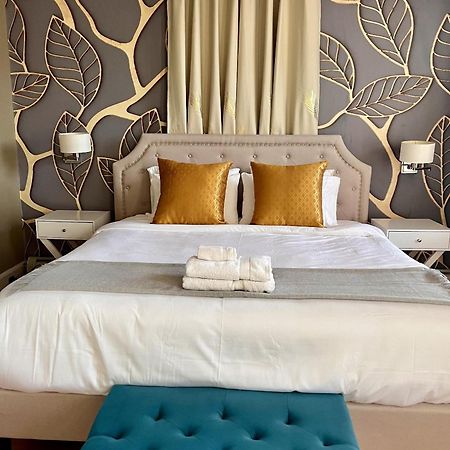 Your Home Away From Home - Jamaica Plain, Бостън Екстериор снимка