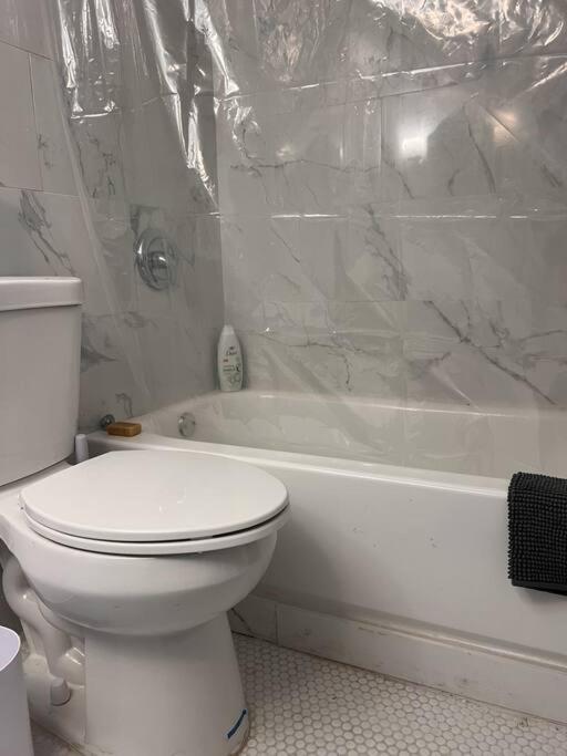 Your Home Away From Home - Jamaica Plain, Бостън Екстериор снимка