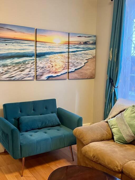 Your Home Away From Home - Jamaica Plain, Бостън Екстериор снимка